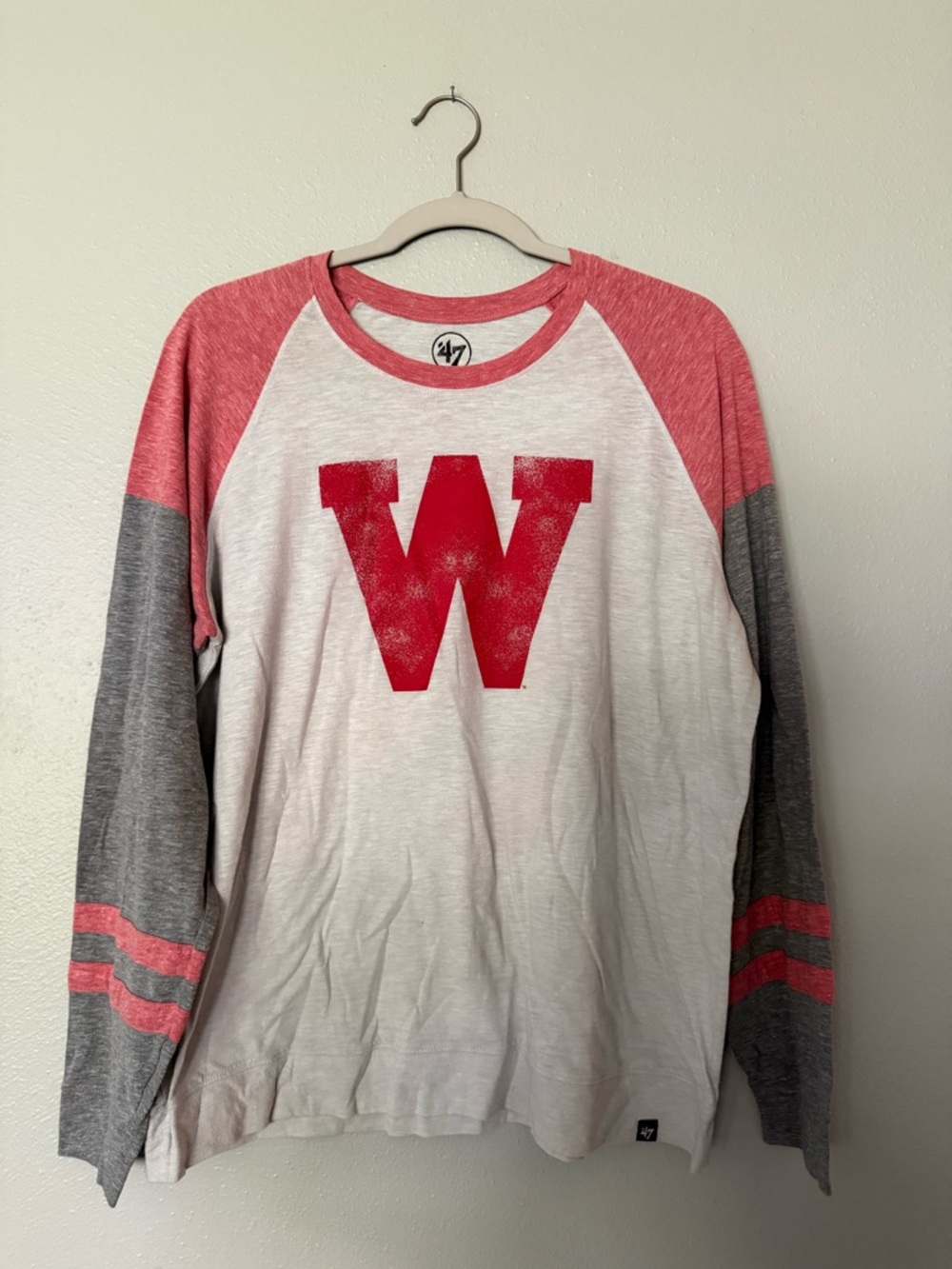 '47 Brand Raglan Tee with Red W Graphic